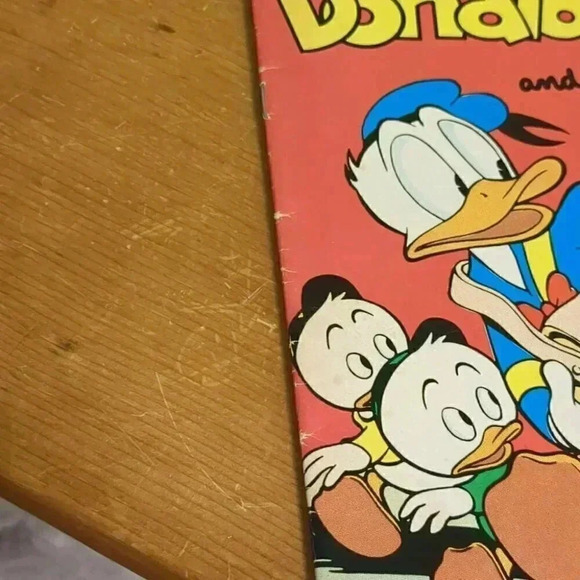 Walt Disney's Donald Duck and  the Gilded Man 1986 - Picture 5 of 6